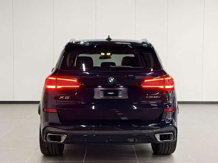 BMW X5 — фото 8