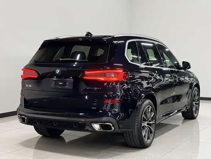 BMW X5 — фото 9