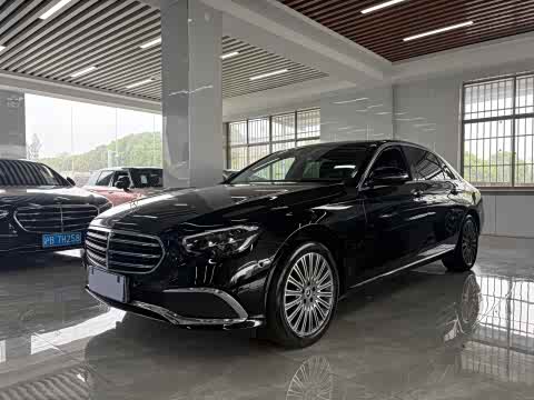 Mercedes-Benz E-Class 2023 E 300 L — фото 28