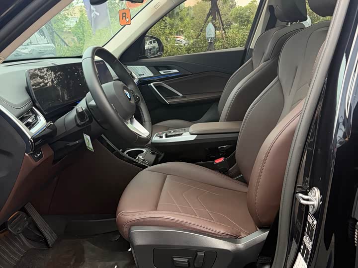 BMW X1 xDrive25Li M спортпакет — фото 4