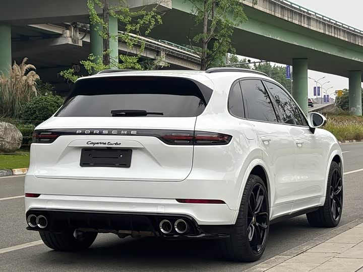 Porsche Cayenne 2019 Cayenne 3.0 T — фото 21