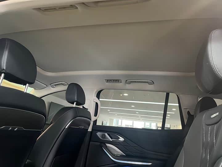 Hongqi HS7 PHEV 2024 2.0 T PHEV 4 WD 6 — фото 30