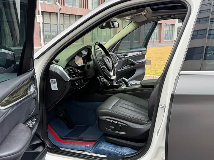 BMW X5 2017 x Drive 35i Leading — фото 4