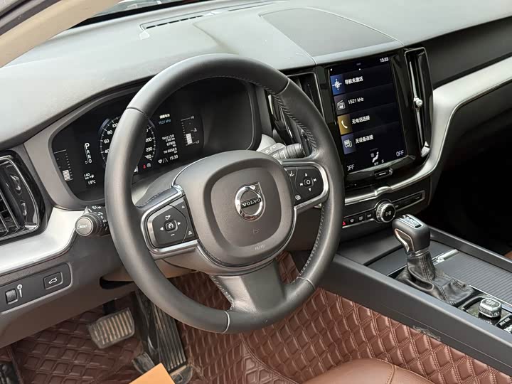 Volvo XC60 2020 T 5 4 WD — фото 15