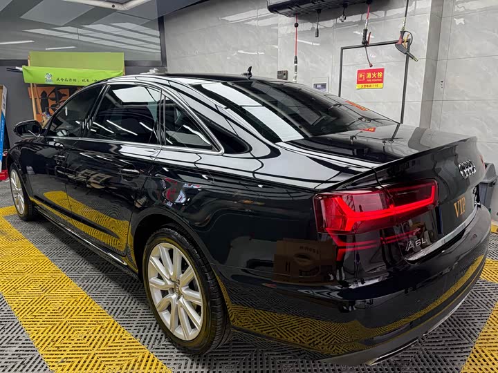 Audi A6L TFSI — фото 9