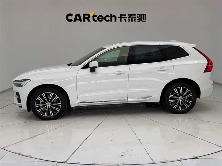 Volvo XC60 2022 B 5 4 WD — фото 6