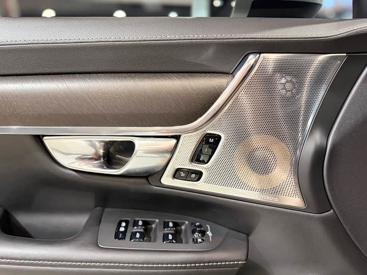 Volvo V90 2017 Cross Country T 5 AWD — фото 21