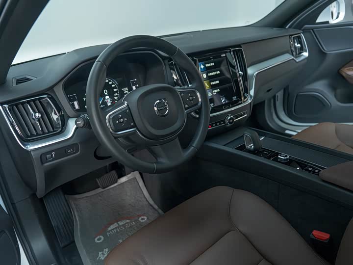 Volvo S60 2022 B 4 — фото 10