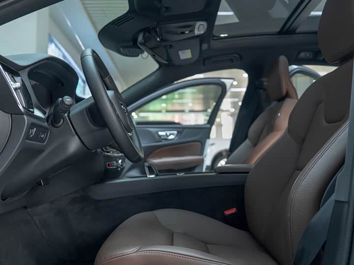 Volvo S60 2022 B 4 — фото 12