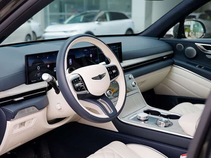 Genesis GV80 — фото 10