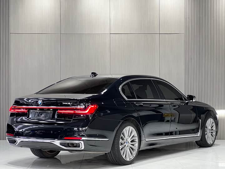 BMW 7-Series 2019 740 Li Leading — фото 5