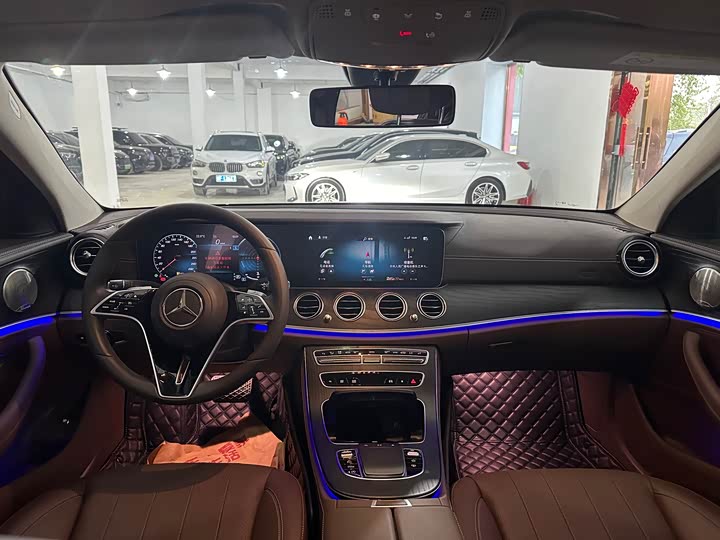 Mercedes-Benz E-Class 2023 E 300 L Luxury — фото 9
