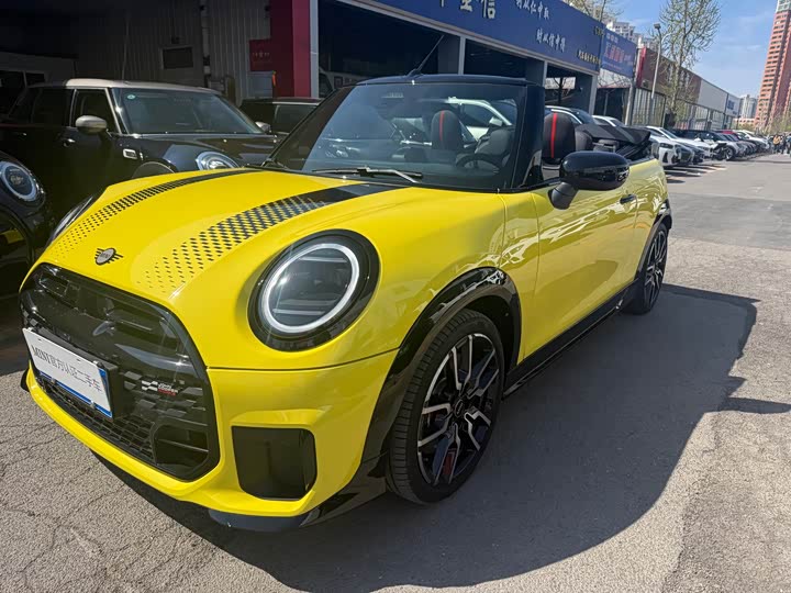 MINI Cabrio — фото 1