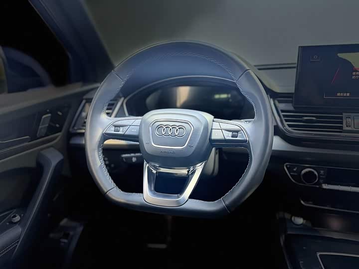 Audi Q5L 2024 40 TFSI — фото 10
