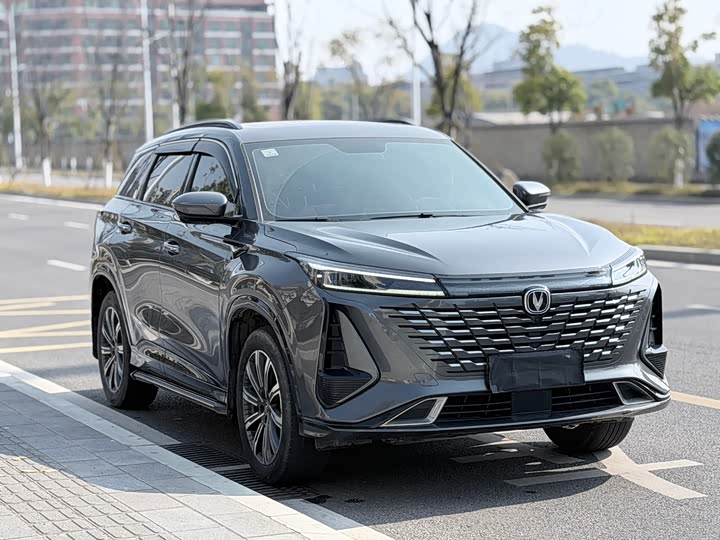 Changan CS75 PLUS 2023 1.5 T ATPremium — фото 3