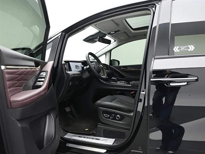 Trumpchi M8 2024 400 T — фото 10