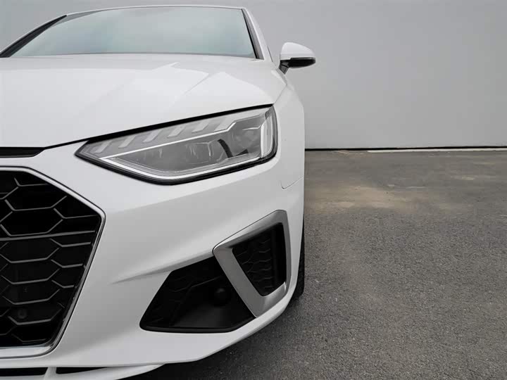 Audi A4L 40 TFSI стиль-динамик — фото 17