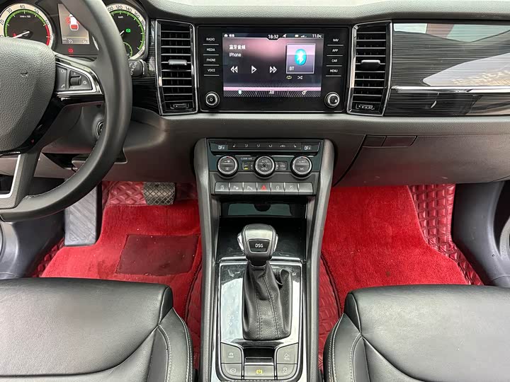 Skoda Kodiaq — фото 11