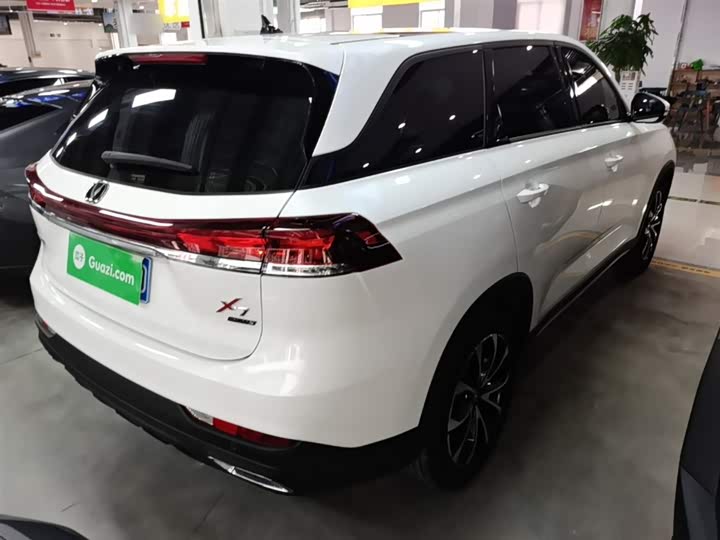 Changan X7 PLUS 2024 1.5 T ATPremium 7 — фото 7