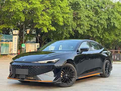 Changan UNI-V 2024 1.5 T Sport — фото 28