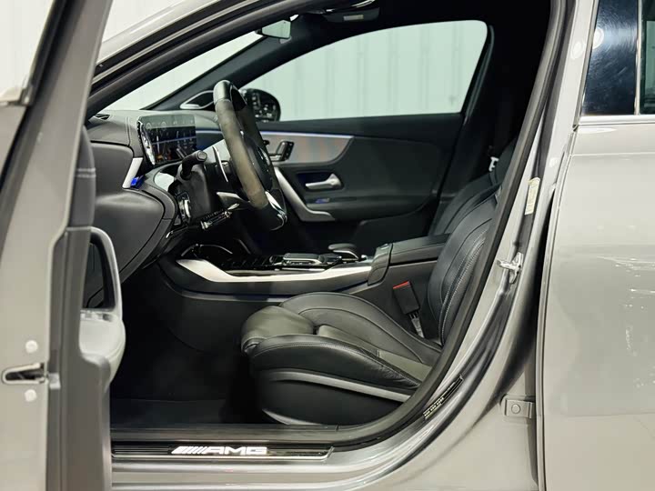 Mercedes-Benz A-Class AMG 2020 AMG A 45 4 MATIC+ — фото 15