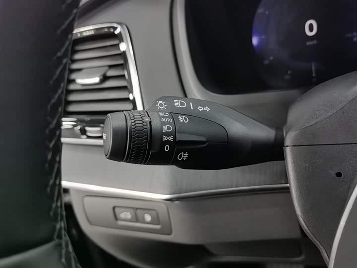Volvo XC90 Hybrid 2024 T 8 7 — фото 21