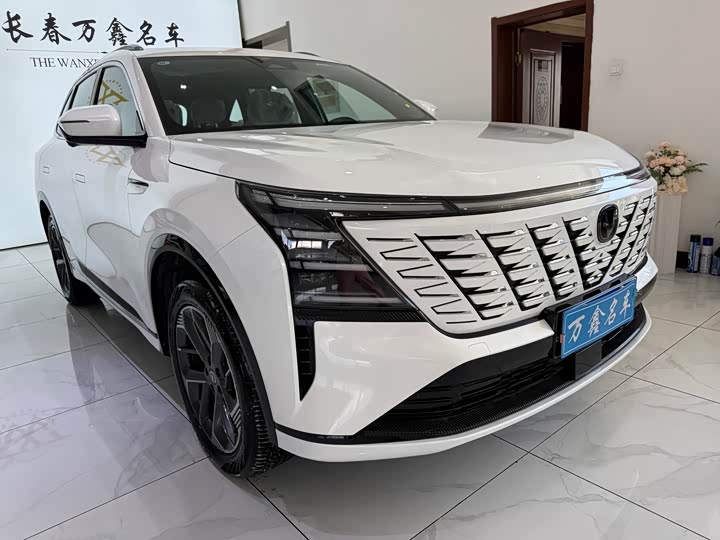Changan CS75 PLUS 2025 1.5 T — фото 3