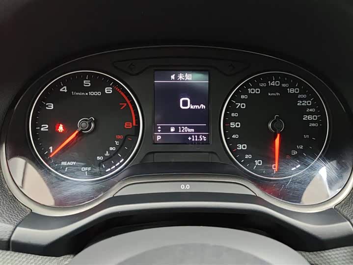 Audi Q2L 2021 35 TFSI — фото 14