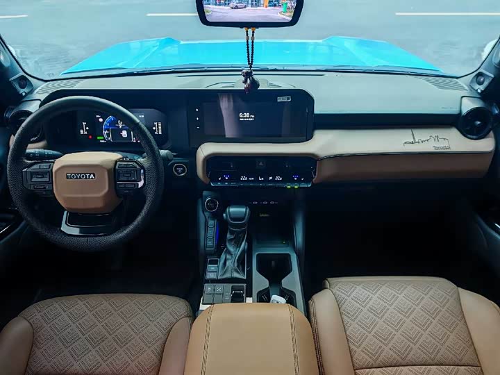 Toyota Prado — фото 12