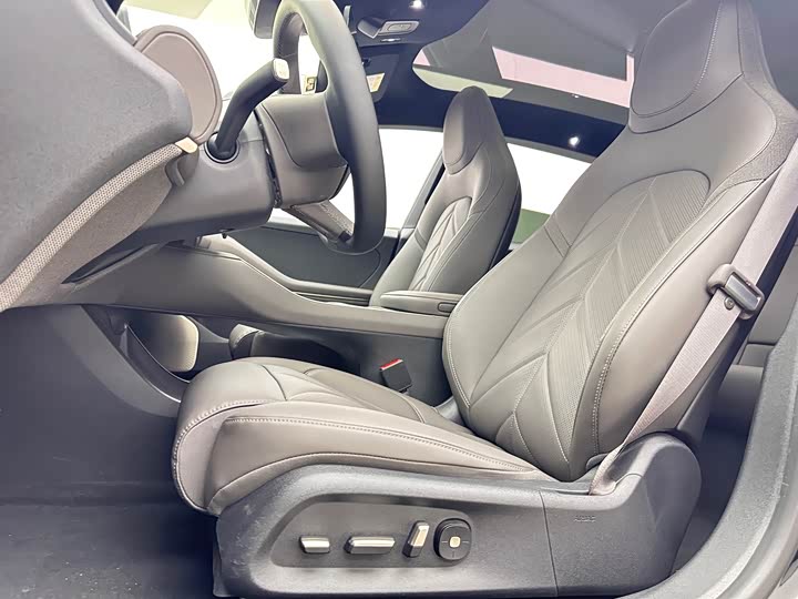 NIO ET5T 2025 75k Wh Touring — фото 10