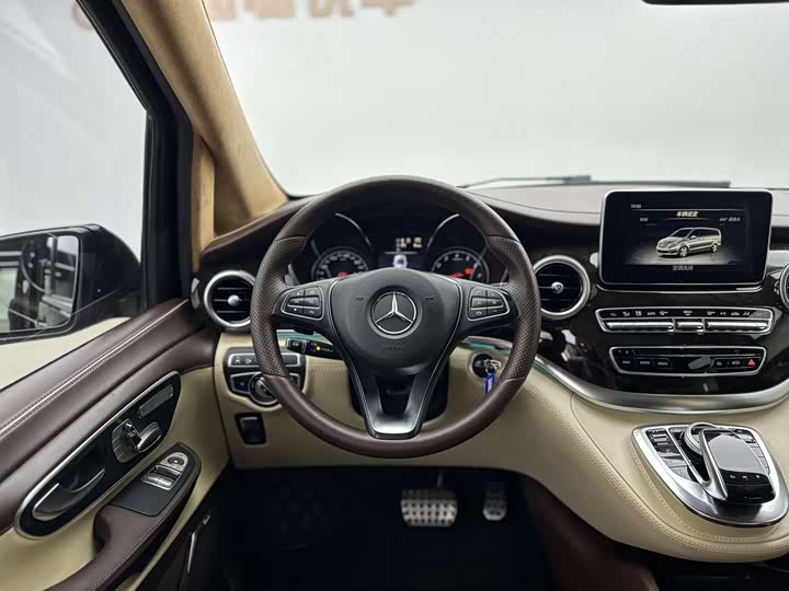 Mercedes-Benz V-Class 2018 V 260 L V — фото 4