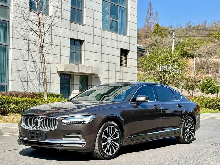 Volvo S90 2025 B 5 — фото 1