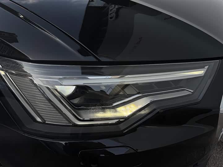 Audi A6L 2020 55 TFSI e quattro — фото 15