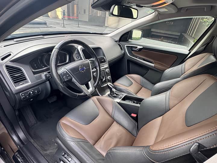 Volvo XC60 2015 T 5 AWD — фото 10