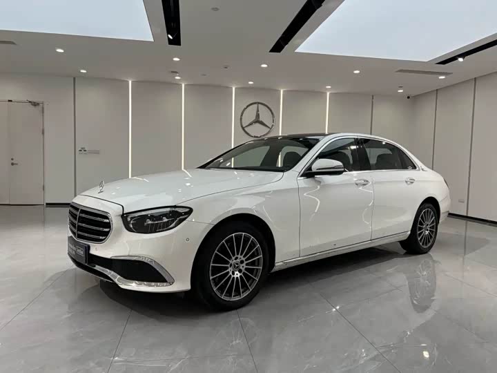 Mercedes-Benz E-Class 2023 E 260 L — фото 1