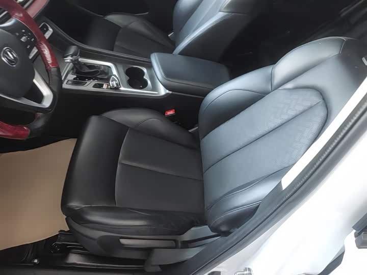 Changan CS55 PLUS 2020 1.5 T AT — фото 15