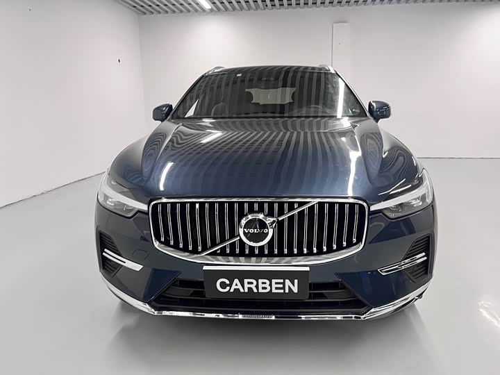 Volvo XC60 2025 B 5 4 WD — фото 2