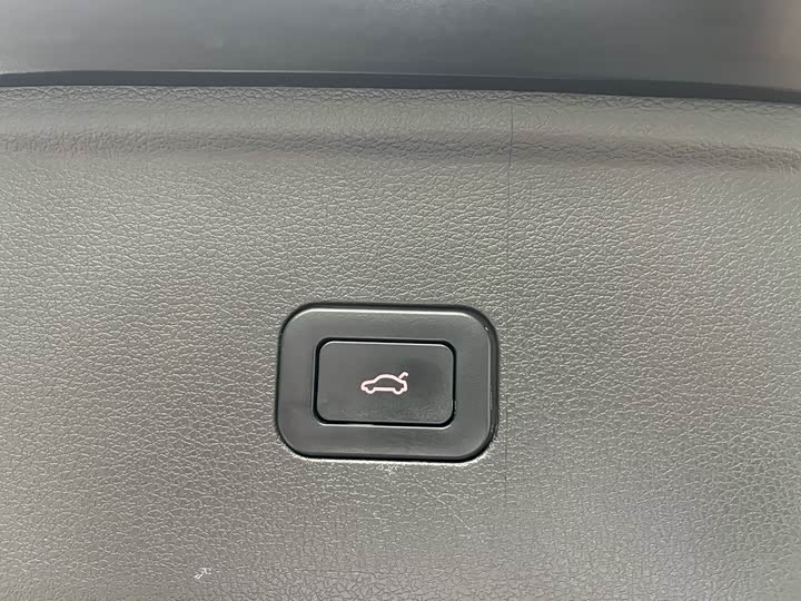 Hongqi HS5 2023 2.0 T Pro — фото 19