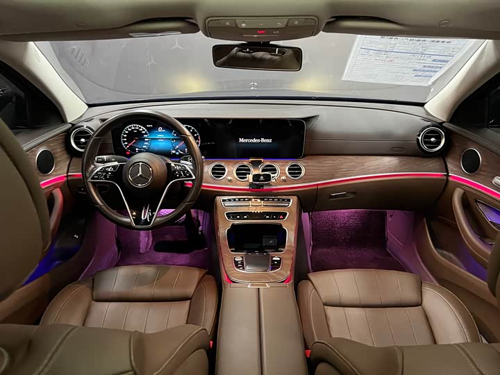 Mercedes-Benz E-Class 2022 E 260 L — фото 16