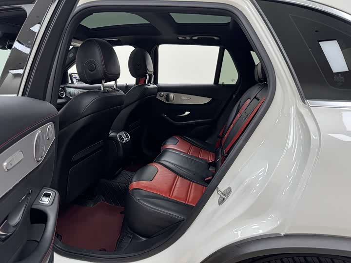 Mercedes-Benz GLC 2018 AMG GLC 63 4 MATIC+ — фото 21
