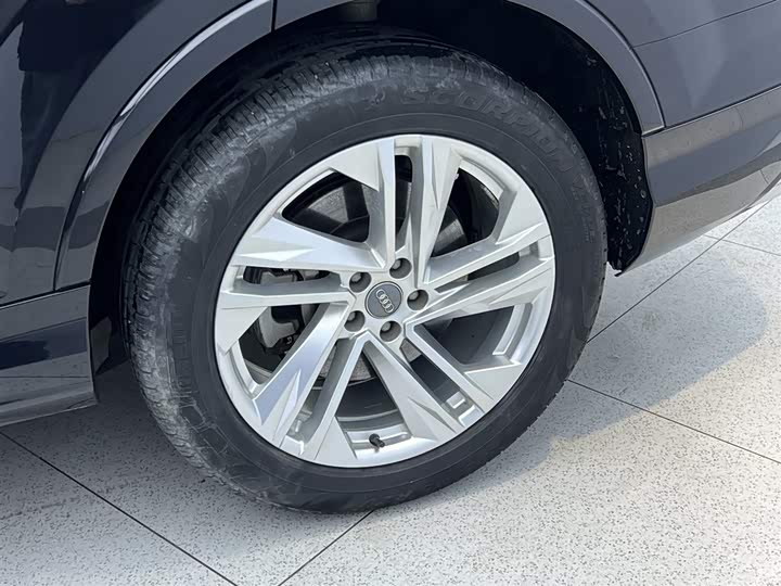 Audi Q7 2020 55 TFSI quattro — фото 9
