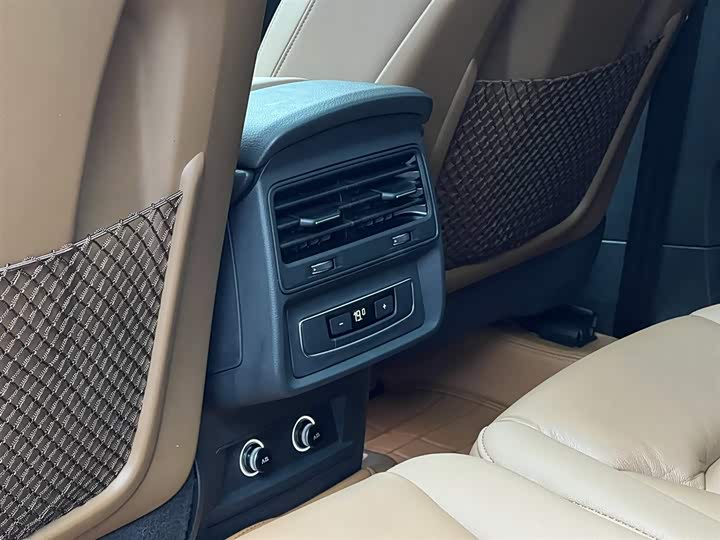 Audi Q7 2020 55 TFSI quattro — фото 24