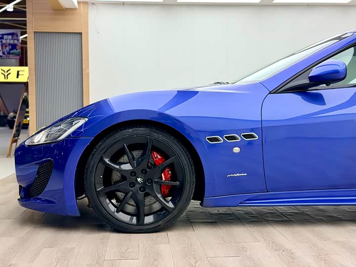 Maserati Gran 2013 4.7 L Sport Automatic — фото 8