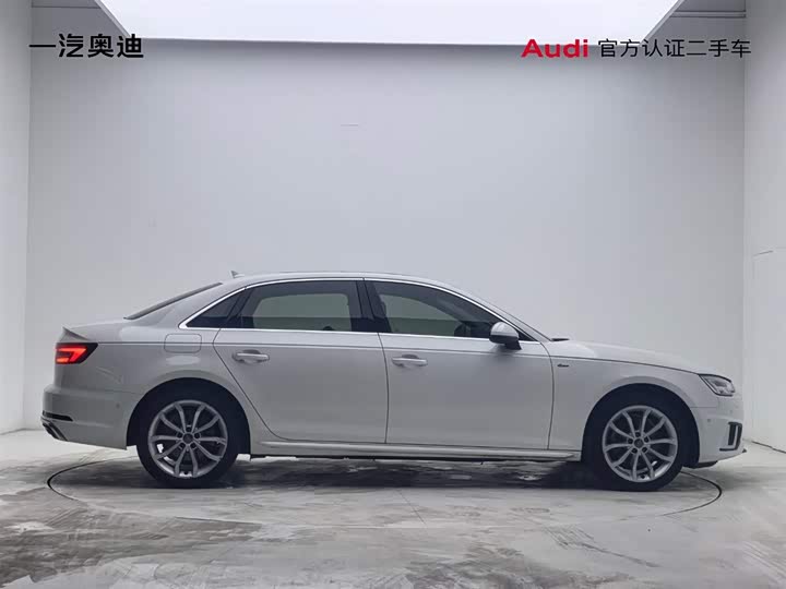 Audi A4L 2019 40 TFSI VI — фото 3