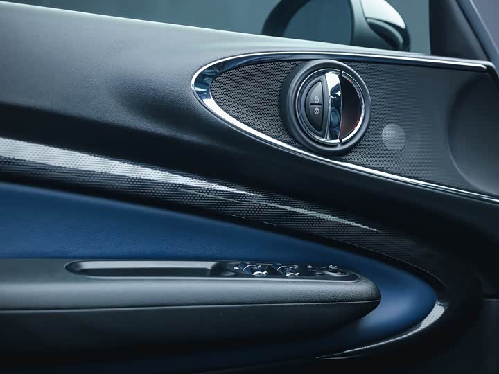 MINI Clubman — фото 9