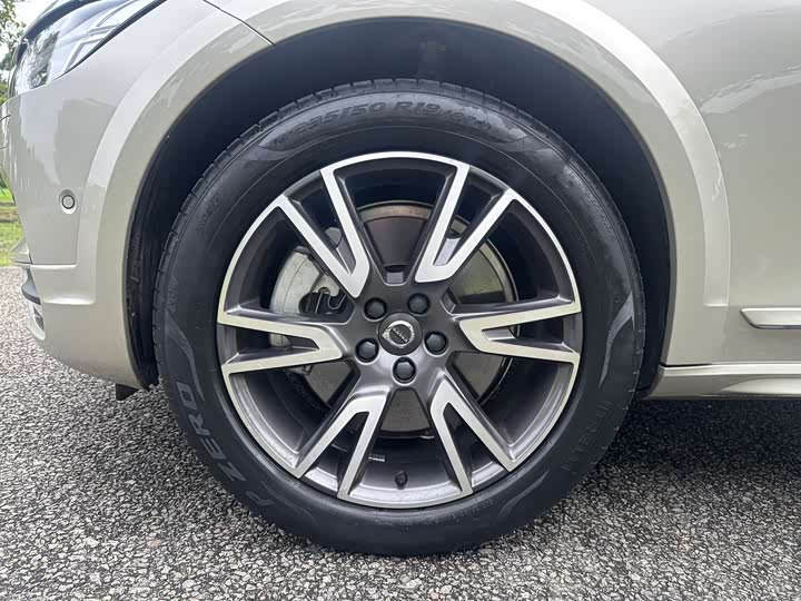 Volvo V90 2019 Cross Country T 5 AWD VI — фото 17