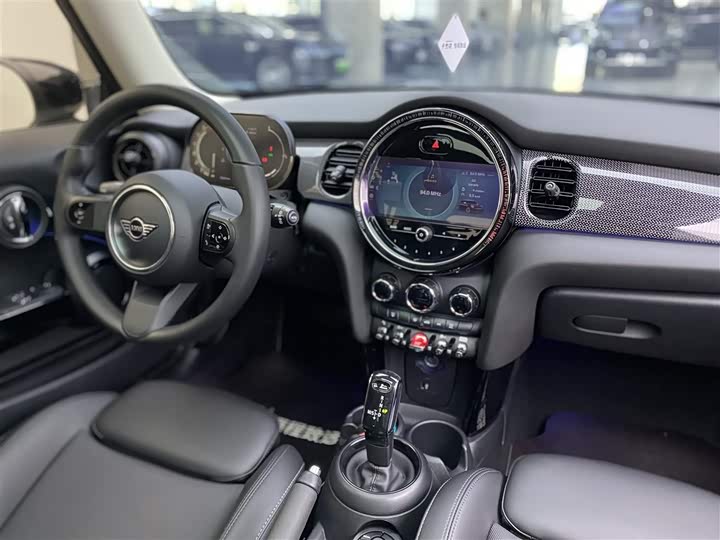 MINI Hatch — фото 12