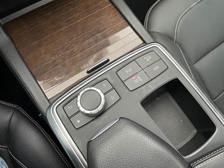 Mercedes-Benz M-Class 2014 ML 350 CDI 4 MATIC — фото 7