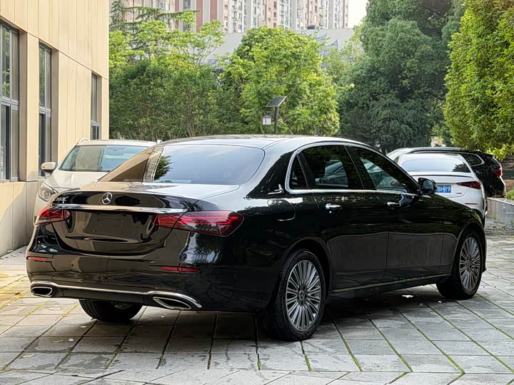 Mercedes-Benz E-Class 2021 E 300 L — фото 3