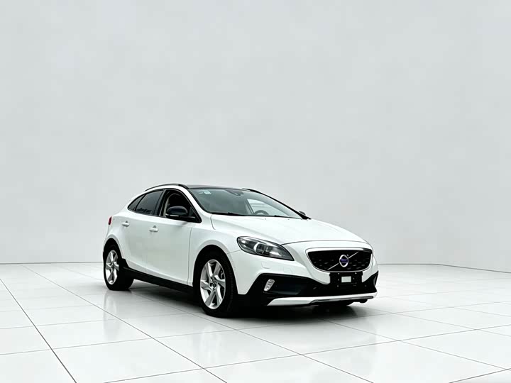 Volvo V40 2015 Cross Country T 5 AWD — фото 3